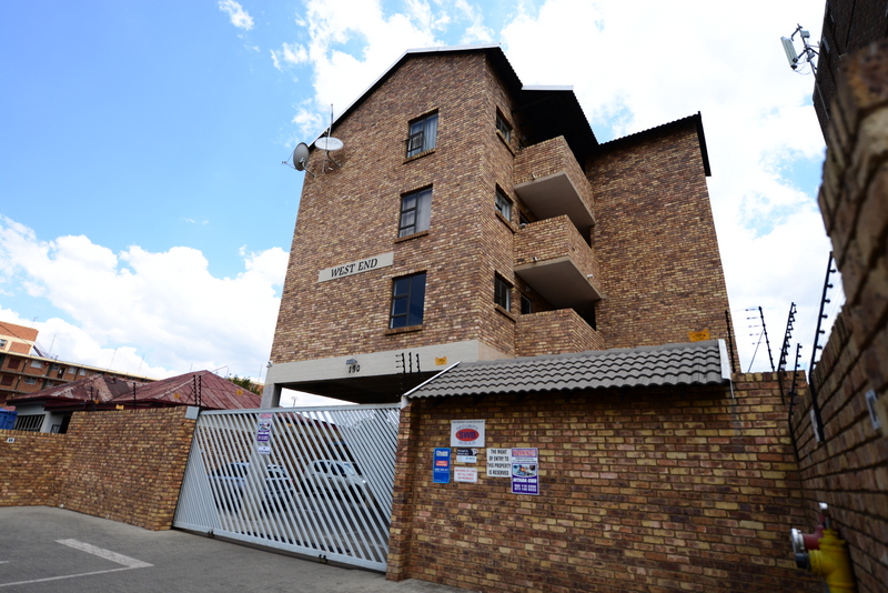 Leandra Bella Donna West End (9)